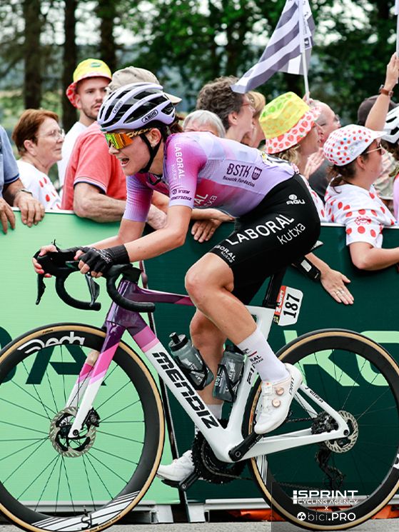 Tomasi's post-race sessions included reviewing for the final exams. Cycling and studying can be combined