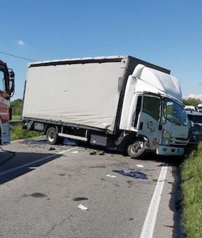 Head-on collision between Busto Garolfo and Parabiago: one dead and one seriously injured