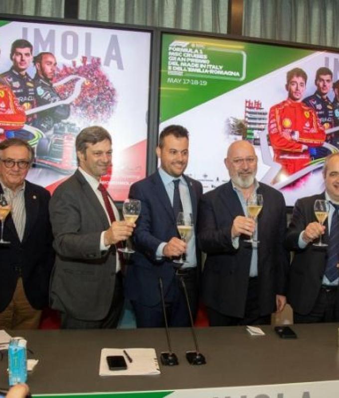 F1 in Imola, over 200 thousand spectators expected. Panieri: «A dynamic party», Bonaccini: «The GP will remain here»