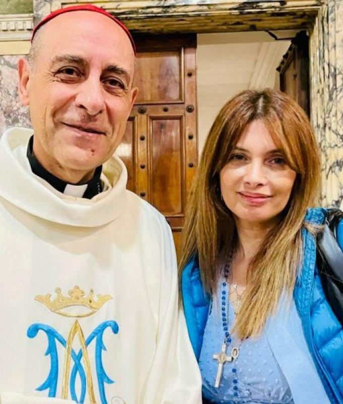 on May 8th not only the feast of the Madonna of Pompeii is celebrated, but also that of the Madonna of Luján, patron saint of Argentina. Yesterday our Italian-Argentine journalist Viviana Greco was invited to participate in the Eucharistic Celebration in the Basilica of Santa Maria Addolorata, where Cardinal Victor Manuel Fernandez presided, who also brought the Pope’s blessing to all the Web Spectators of Vita Web TV — Vita Web TV