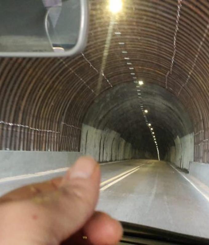 “PASSO DEL LUPO” TUNNEL, ROAD NODE BETWEEN THE PROVINCES OF FOGGIA, CAMPOBASSO AND BENEVENTO. HOT WEATHER FOR THE NEW TUNNEL CLOSURE DECIDED BY ANAS. 36 LOCAL ADMINISTRATORS OPPOSE THE VEHICLE BAN OF THE INFRASTRUCTURE. by Giuseppe Zingarelli