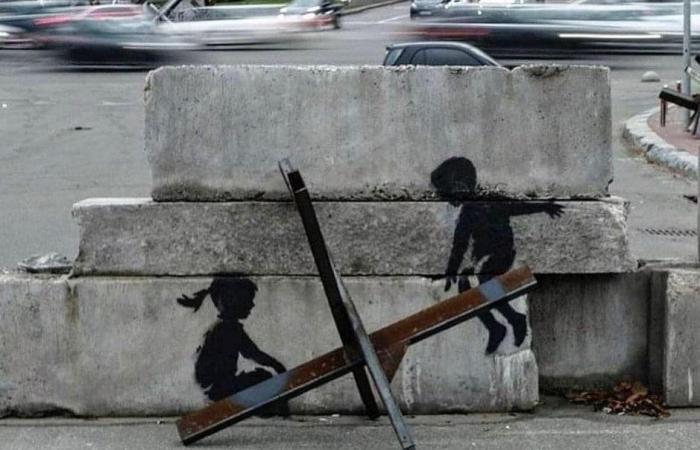 Banksy in Ukraine? Two works against Putin emerge near Kiev – Photos