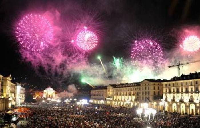 here is the list of all the free concerts in the square in Italian cities