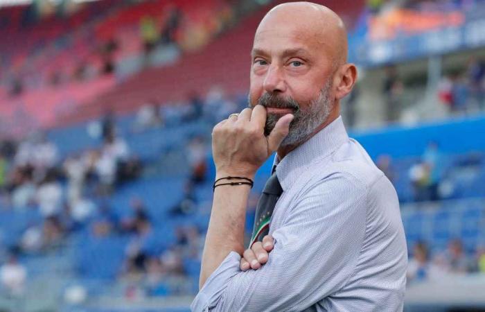 Gianluca Vialli and the “billionaire father”, the castle with 60 rooms: the truth about his private life