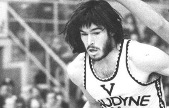 Virtus mourns the death of John Fultz, the Kociss of basketball. VIDEO