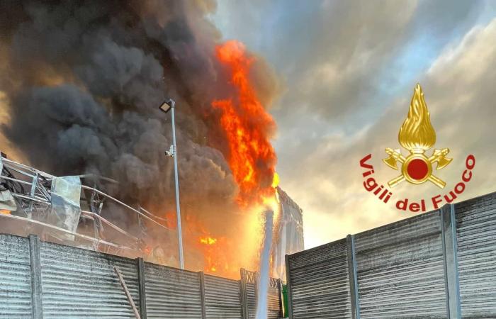 a fire devastates the Salumificio Coati