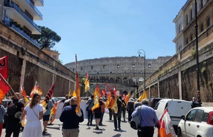 Strike of April 21 in Rome: which sectors stop