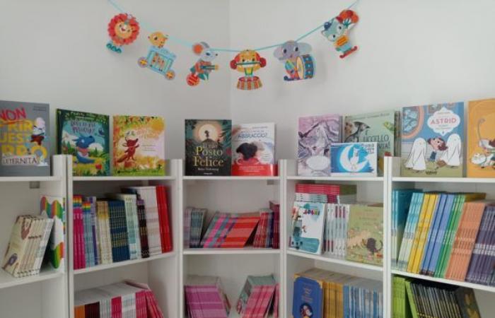 great anticipation for the opening of the first independent bookshop for children and teenagers –
