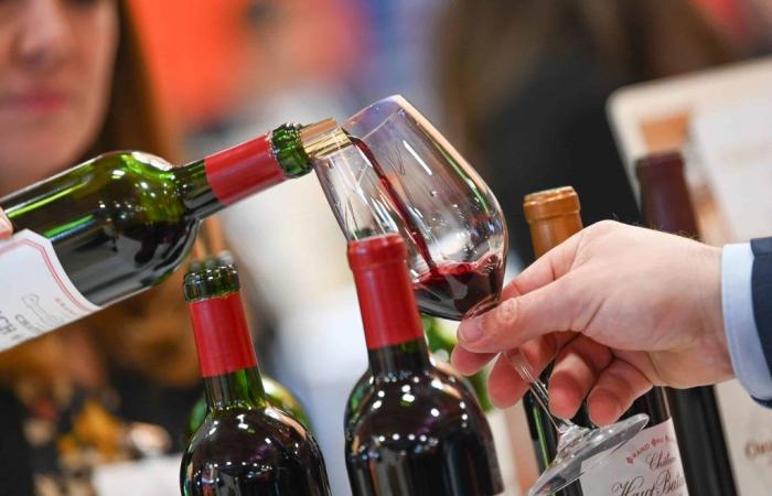 Bordeaux’s prices drop by 30%. The 2023 en primeur sale is a disaster