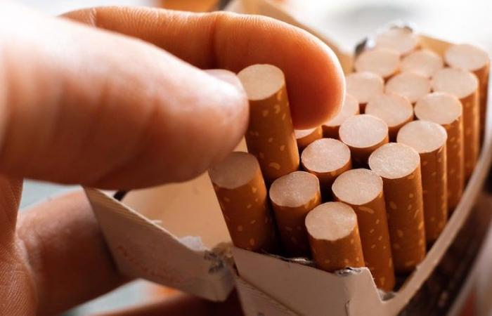 Smoking costs 1.64 billion in hospitalizations. The Mario Negri Institute: impose excise duties