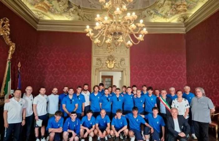 Faenza Calcio received in the Municipality after the leap into Excellence