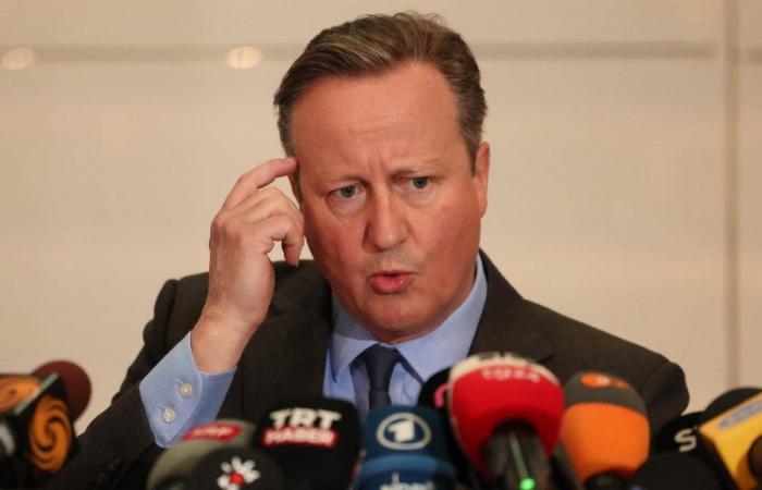 David Cameron warns Putin: “We will hunt down the ghost fleet of Russian oil”