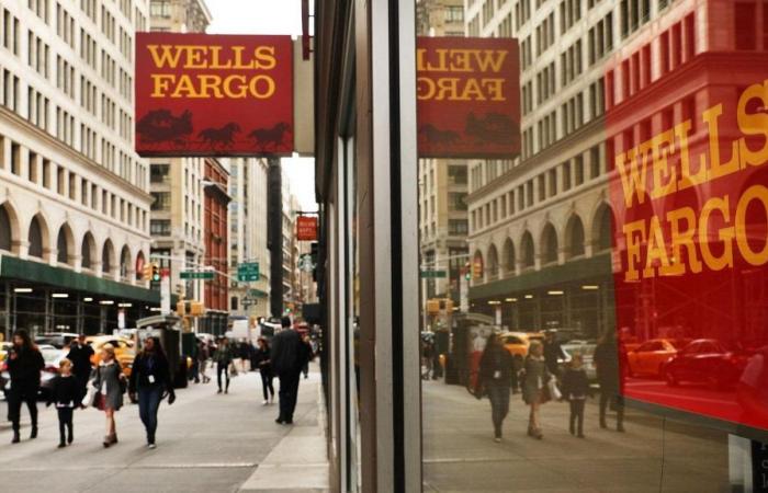 “They pretend to write on the keyboard”: the fake workaholics fired from the US bank Wells Fargo