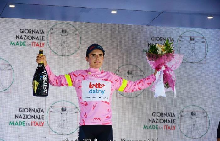 THE PINK JARNO WIDAR JERSEY WINS THE SIXTH STAGE OF THE GIRO NEXT GEN – Ciclismoblog.it