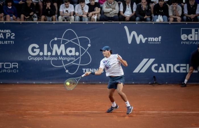From Perugia: The complete report of the Quarter Finals. Luciano Darderi wins easily against Fabio Fognini. “Classification? I would like the Top 30.” Out Francesco Passaro (with tomorrow’s program)