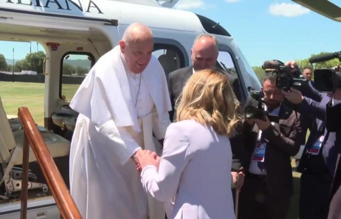 The G7 in Puglia: Pope Francis in Borgo Egnazia. President Giorgia Meloni welcomed him