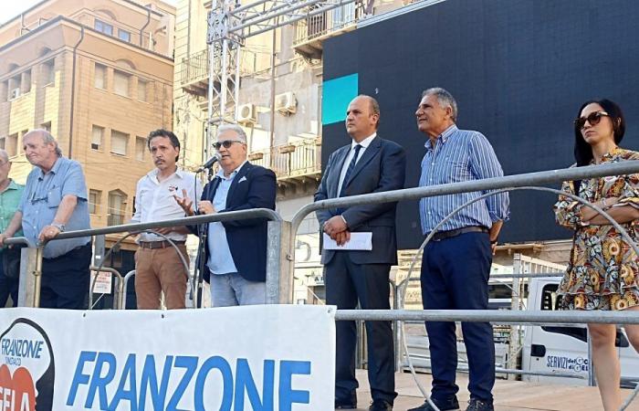 Franzone and the group support Di Stefano: “Greater guarantees on our program priorities”