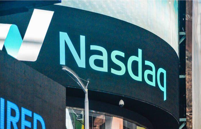 Wall Street Indices: Dow Jones and S&P 500 Under Pressure, but the Nasdaq Rises Again