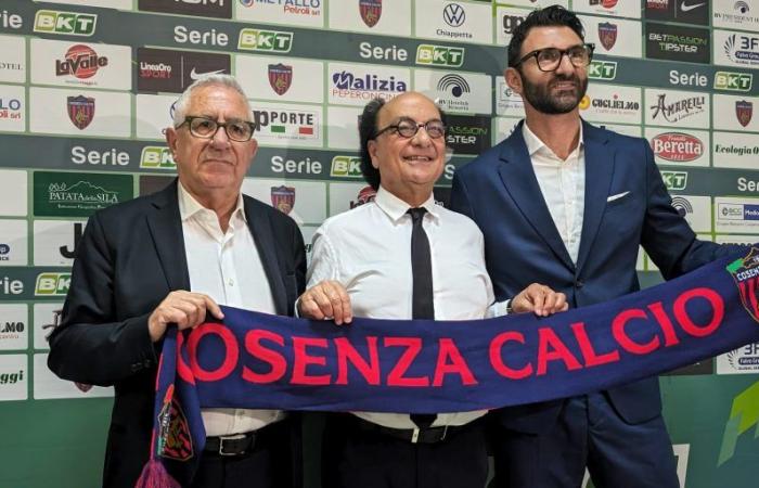 Cosenza, Ursino: «I’m crazy about coaches, expect anything». Delvecchio: «Let’s look at young people abroad»
