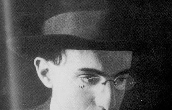 A Review of “I observe myself face to face” by Fernando Pessoa. By Alessandria today