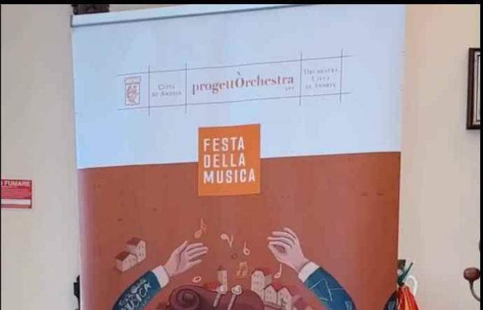 The city of Andria has its official orchestra, free concert in Piazza Catuma