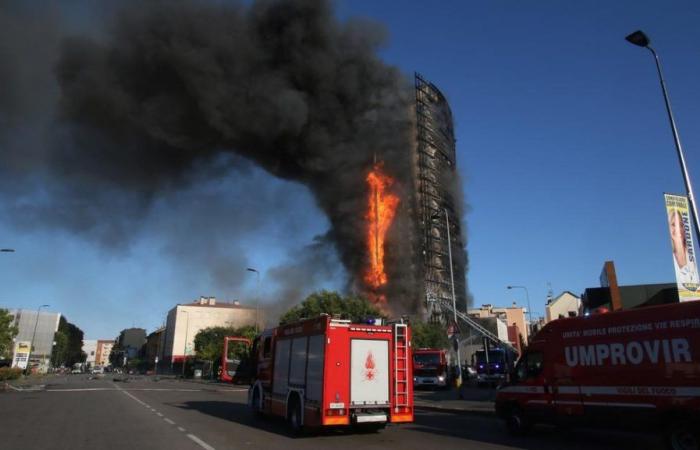Torre dei Moro fire, prosecutor sends 13 defendants to trial. First hearing in September