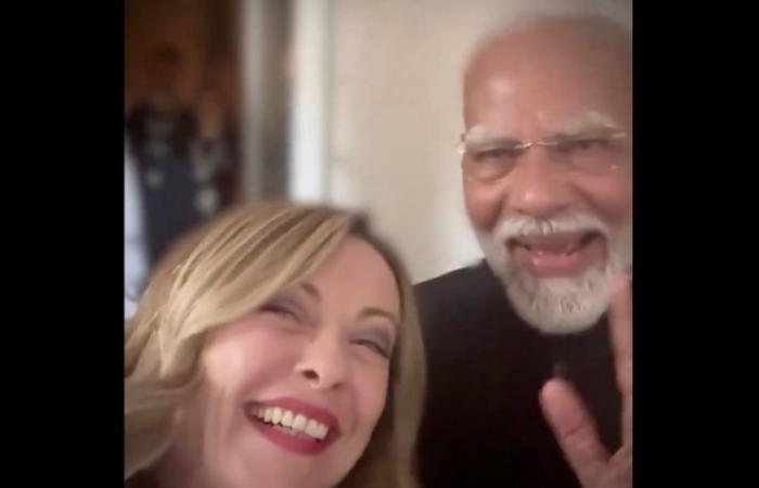 G7, the selfie video of “Melodi” conquers social media: the latest gag between Meloni and Modi