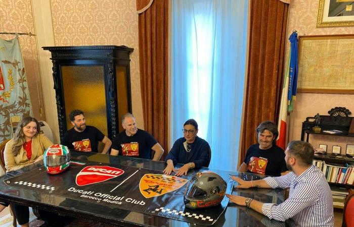 Modica, 20 years of the Ducati Barocco Club. The eagles of the County at the Municipality to present tomorrow’s event (video) –