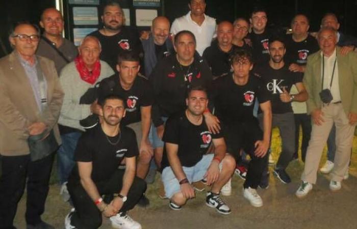 Big party for Dida. The Brazilian goalkeeper welcomed by two hundred fans of the Milan Club Faenza at the Circolo Tennis