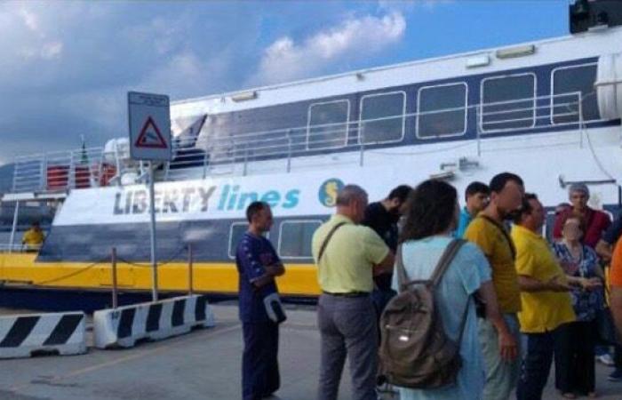 Messina. Change in hydrofoil timetables to Reggio Calabria: vigorous protests from commuters