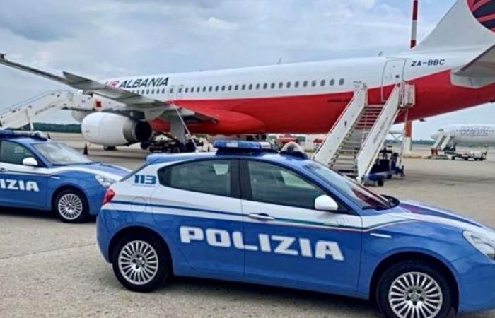Albanian citizen accompanied to the maritime border of Ancona for exodus from the national territory