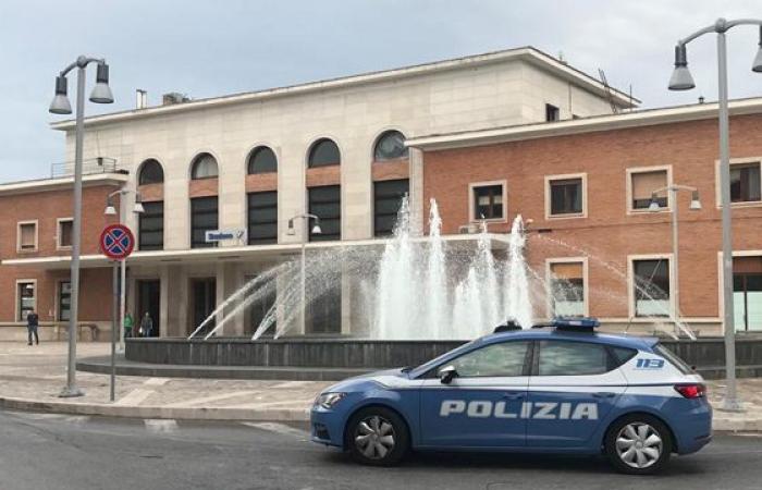 Benevento, aggravated theft of a smartwatch in a shop in the Rione Ferrovia: two men reported – NTR24.TV