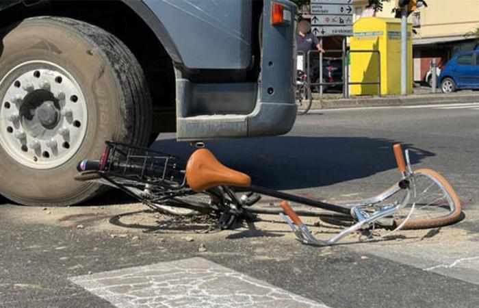 Who minds if cyclists die under trucks?