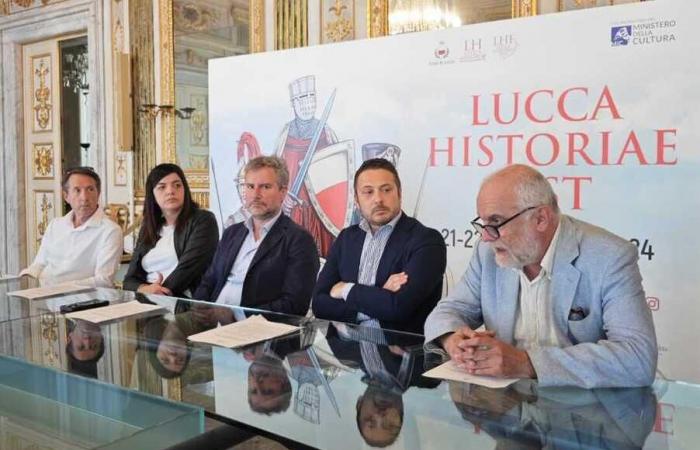 Three days walking through time with the “Lucca Historiae Fest” Il Tirreno