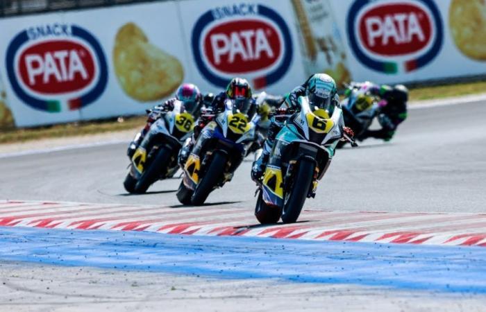 SBK, Herrera wins in the sprint over Carrasco, Howden airlifted but conscious