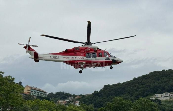Ligurian firefighters’ helicopter rescue service, the union: «Shortage of pilots, area from Ventimiglia to Lazio undefended»
