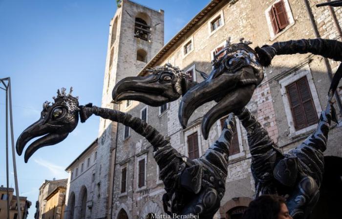 Narni becomes ‘Jurassic Park’ for a day: dinosaurs in the city | Video
