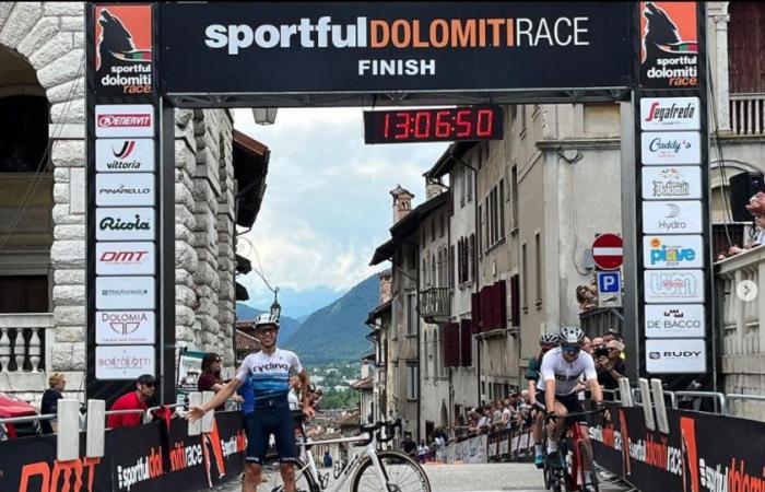 “I had to go to mass and I was late”: elderly woman doesn’t stop and hits three cyclists of the Dolomiti Race