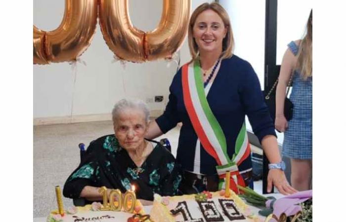 Andria has another centenary: big party with the Mayor for Mrs. Vincenza