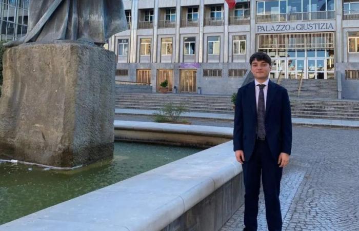 The youngest lawyer in Italy, Nicola Vernola: «Porto Bari and the Constitution in the heart»
