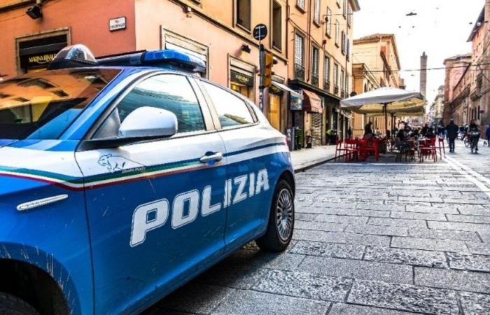 Obsessive jealousy and alcohol abuse, an out-of-control 46-year-old warned by the Ancona police commissioner for mistreatment of his partner