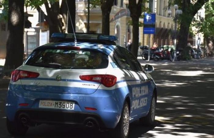 BOLZANO POLICE HEADQUARTERS * «FOREIGN CONVICTED PERSONS STEAL FROM INTERSPAR AND ATTACK THE SECURITY OFFICER, REPORTED»