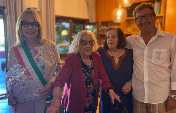 Clotilde turns 104, she is one of the longest-lived citizens of Latina: best wishes from the Mayor