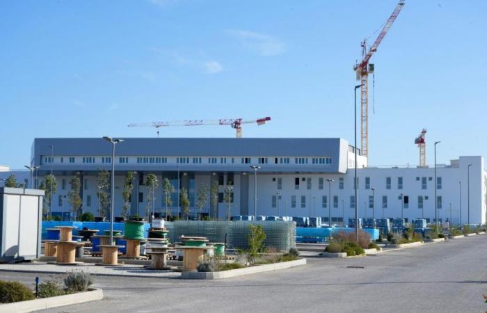 Taranto, the San Cataldo hospital will be ready by December 31st. Perrini: «When is the first patient?»