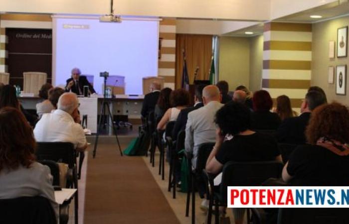 Distinguished speakers from all over Italy in Potenza for this important day for the Lucanian healthcare system. The details