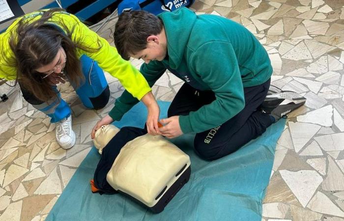 “At rescue school”, 1,400 students trained for emergencies in Livorno. The participating schools