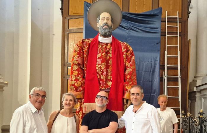 Modica – Enthusiasm and wonder for the presentation of the first Santone of San Pietro