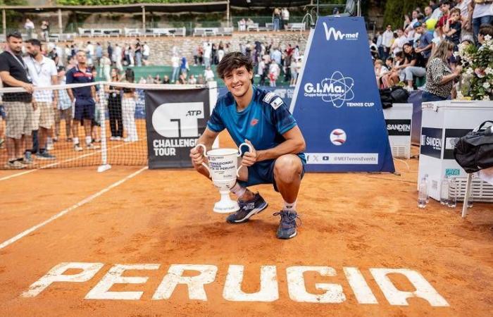 Tennis, Darderi wins the Perugia Challenger and becomes number 34 in the world