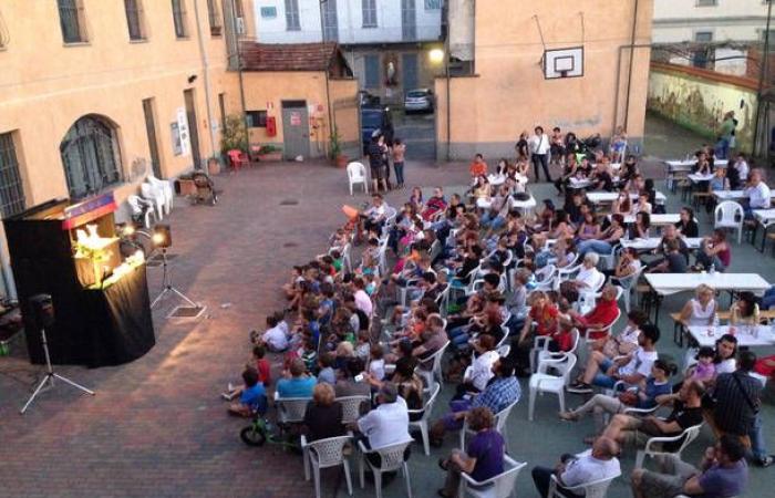 On Fridays “for” the village they return to the courtyard of via Pozzi in Busto Arsizio