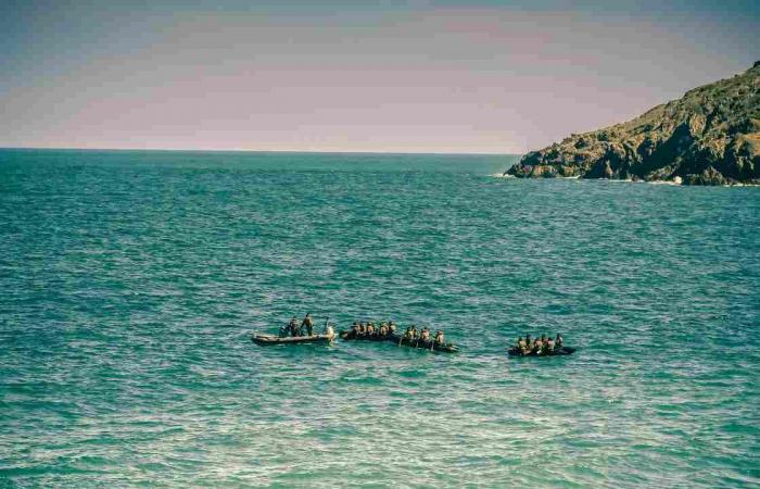 Calabria, migrant boat capsized off the coast